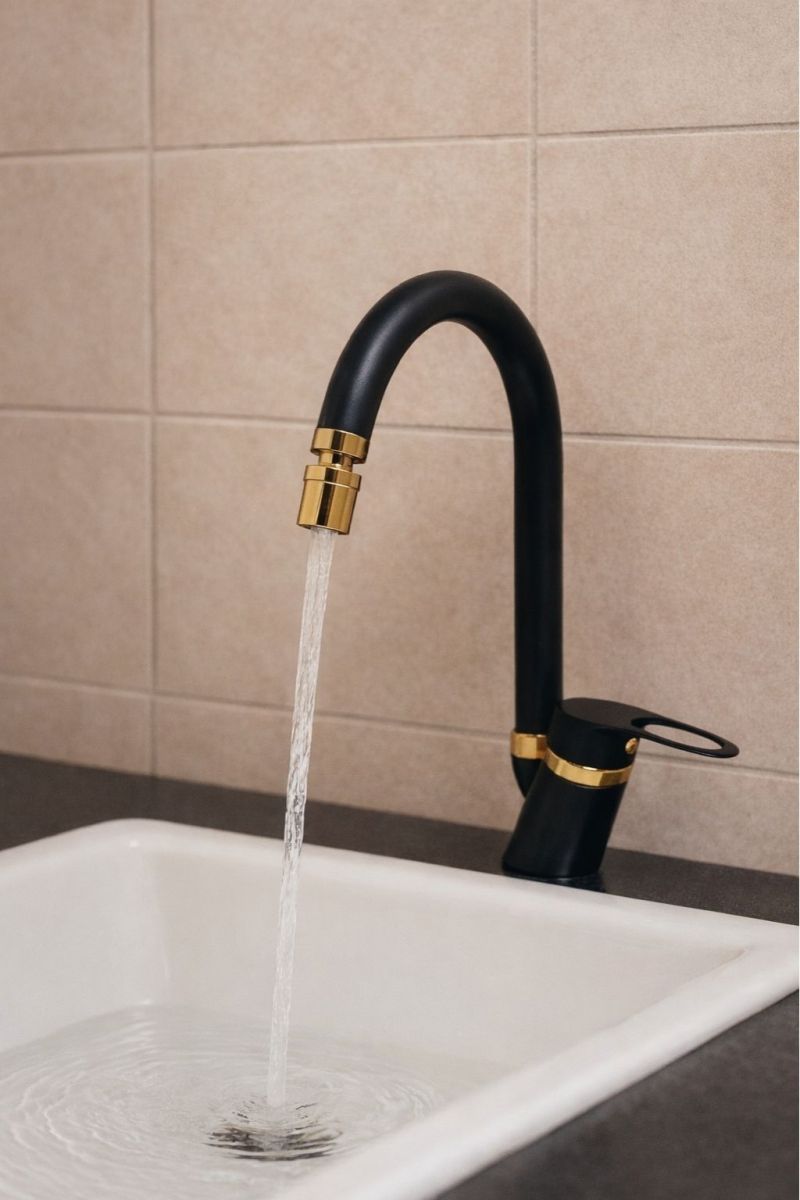 Siyah Gold 360 Derece Oynar Başlıklı Mutfak-Lavabo Bataryası Baston Borulu