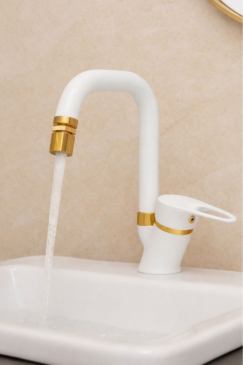 Beyaz Gold 360 Derece Oynar Başlıklı Mutfak-Lavabo Bataryası Köşe Borulu